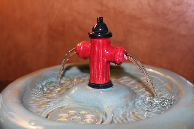 pet drinking fountain with fire hydrant spout