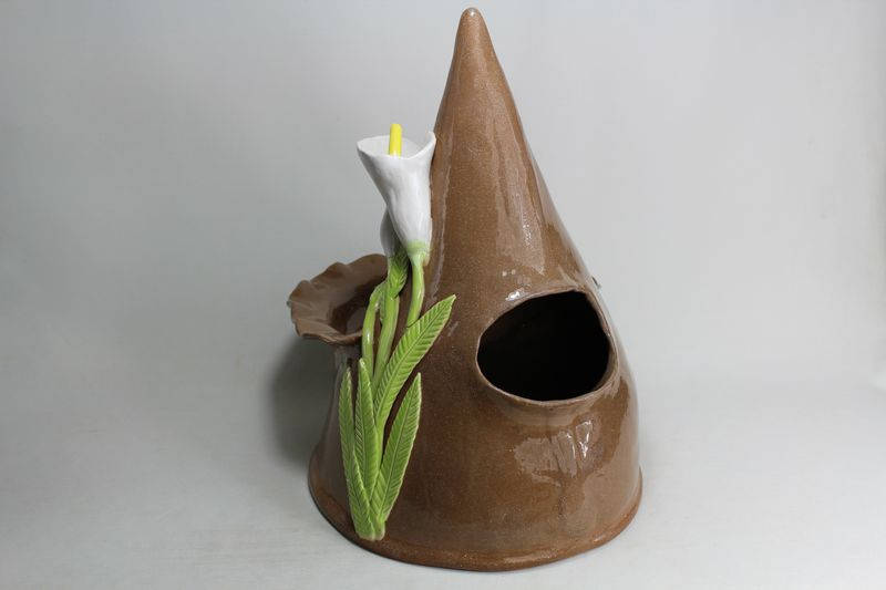 Large cone pet fountain