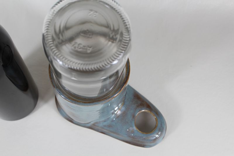 pumpless cat waterer with or without 1 liter Miron bottle
